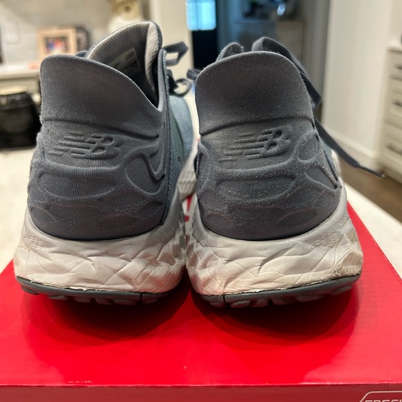 Men’s New Balance running shoes - Picture 4 of 7